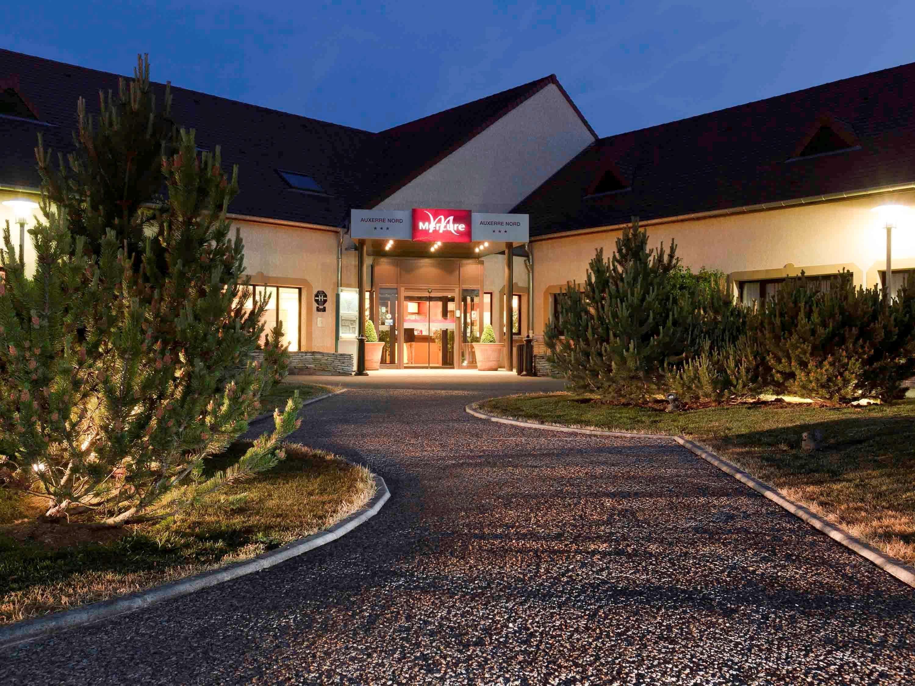 Mercure Auxerre Autoroute Du Soleil Hotel Appoigny Exterior photo